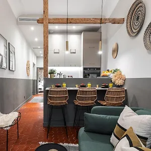 La Croix - Old Town Modern - 2 Bedrooms Apartment